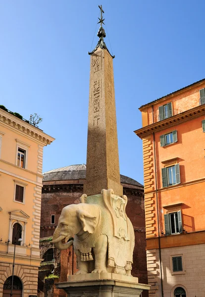 Piazza della Minerva elephant by Bernini, Рим — стоковое фото