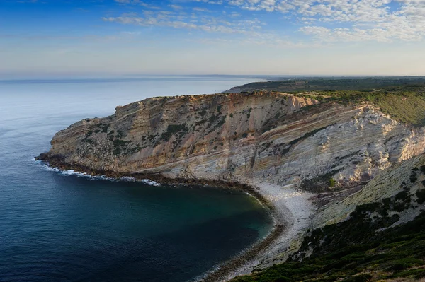 La costa vicino a capo Espichel, Portogallo — Foto Stock