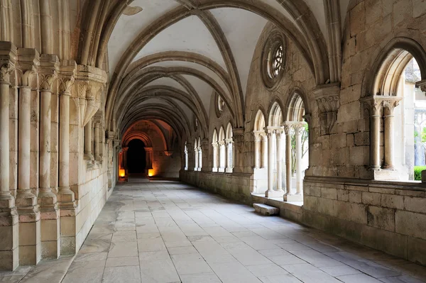 Claustro do Mosteiro de Santa Maria, Alcobaca, Portugal Fotos De Bancos De Imagens