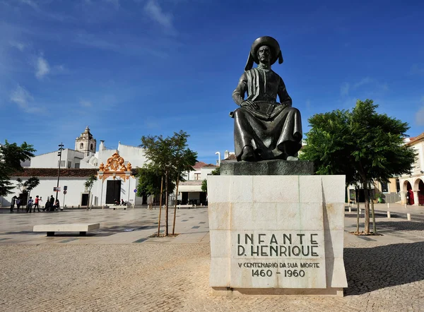 Monument  Henry the Navigator at square in  Lagos, Algarve, Por — Stock Photo, Image