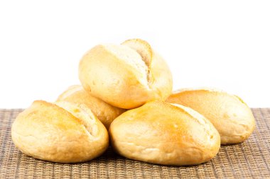 Bun ekmek izole üzerinde beyaz arka plan