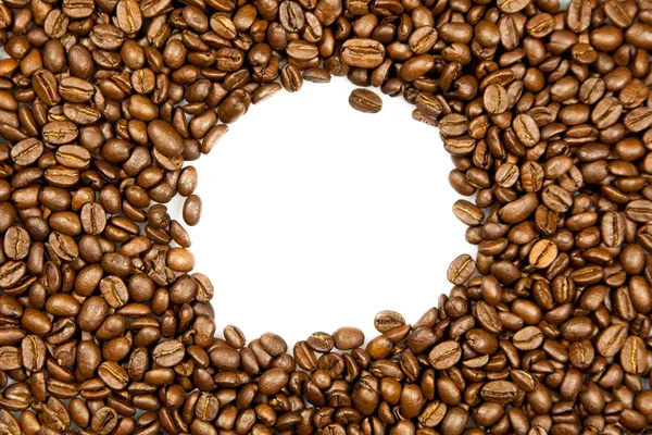 Granos de café aislados sobre fondo blanco — Foto de Stock