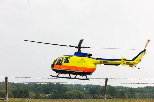 Espectáculo de helicóptero volar — Foto de Stock