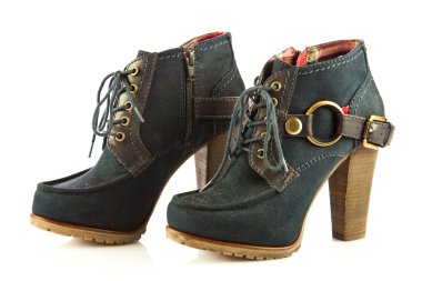 yüksek topuk ayakkabı kadınlar beyaz zemin üzerine