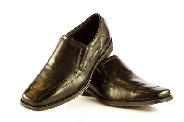 Klasické Pánské boty izolovaných na bílém pozadí — Stock fotografie