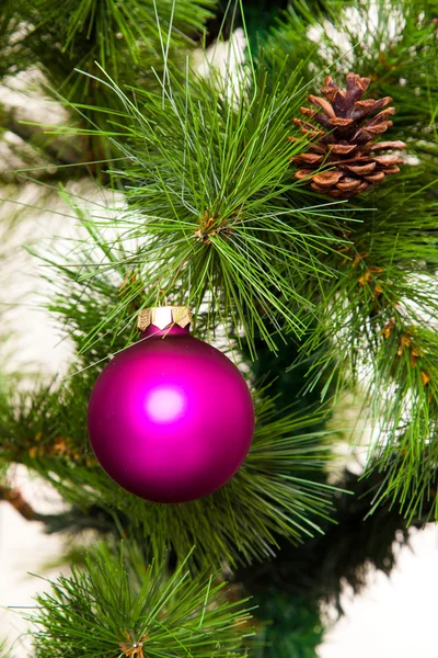 Decoraciones del árbol de Navidad — Foto de Stock