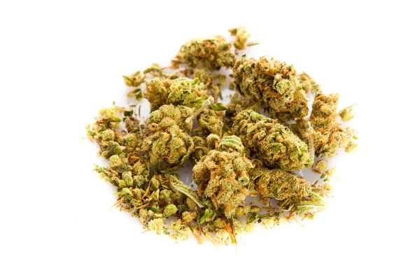 Marihuana isoliert auf weißem Hintergrund — Stockfoto