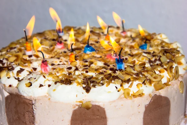 De cake van de kindverjaardag. kaarsen — Stockfoto