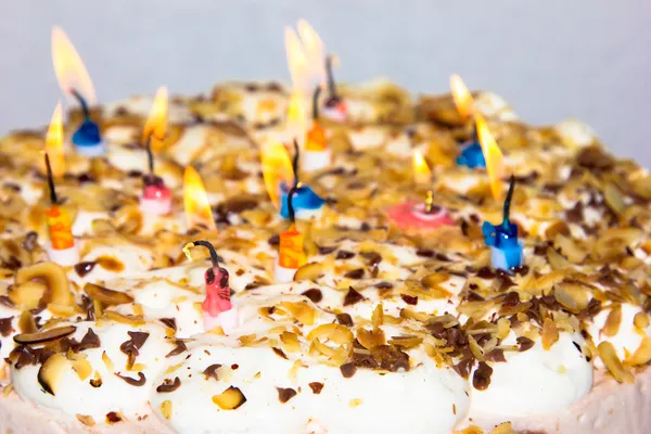 De cake van de kindverjaardag. kaarsen — Stockfoto