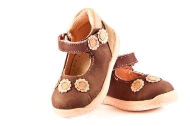 bebek ayakkabıları beyaz arkaplanda izole edilmiş