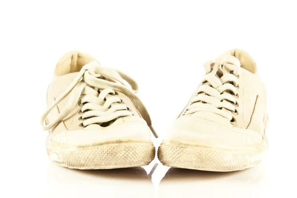Moderní sportovní obuv na bílém pozadí — Stock fotografie