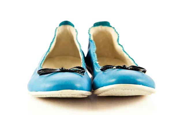 Zapatos femeninos aislados sobre fondo blanco niños beautifu — Foto de Stock