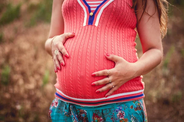 Pregnant woman — Stock Photo, Image