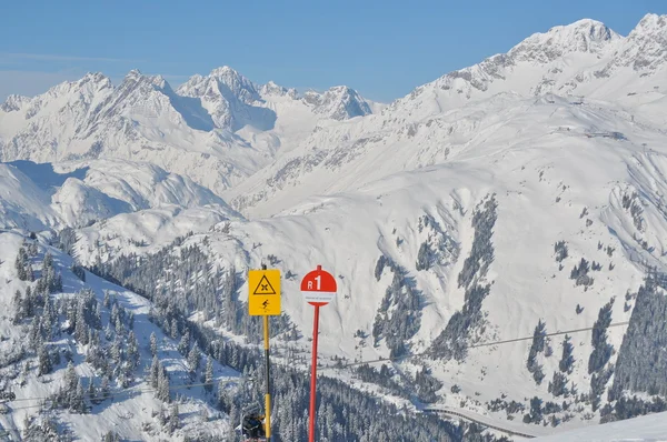 Montanhas no inverno, Alpes Austianos — Fotografia de Stock