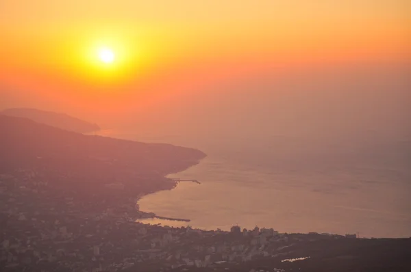 yalta görünümünden ai-petri içinde şafak