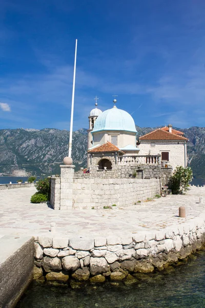 Close Church Mother God Island Perast Montenegro Location Vertical — Stock Photo, Image