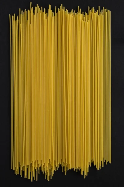 Close Italian Spaghetti Black Background Top View Location Vertical —  Fotos de Stock