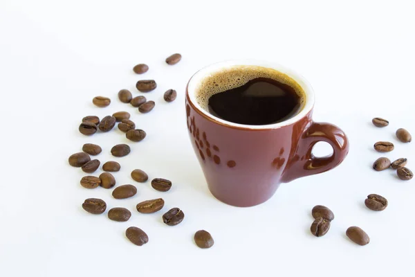 Black Coffee Brown Cup Coffee Beans White Background Closeup — Foto Stock