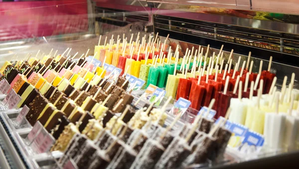 Gelati sopa üzerinde