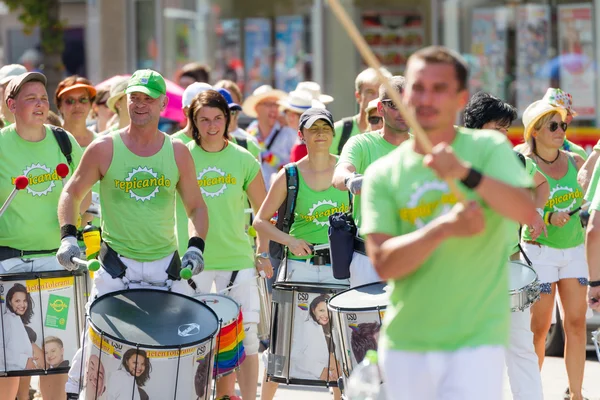 Homo Slagwerkgroep op christopher street day — Stockfoto