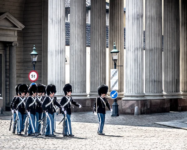 Marching in — Stockfoto