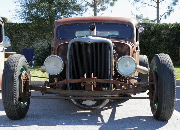 Гарячі стержні та старовинні автомобілі — стокове фото