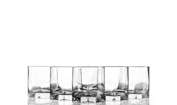 Groep van glas geïsoleerd — Stockfoto