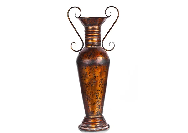 Ancien vase en bronze isolé avec chemin de coupe inclus — Photo