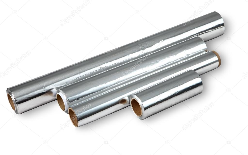 Aluminum foil for cooking and storing food, four rolls.