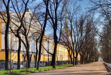 Rusya, st. petersburg Amirallik Binası ve alexander Bahçe.