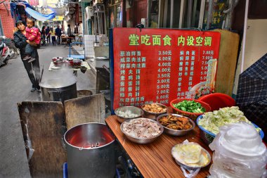 ucuz sokak eatery menüde shanghai
