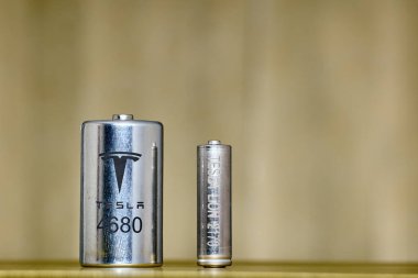 Tesla 4680 pil tasarım güncellemesi, St. Petersburg, Rusya, 6 Ocak 2022.