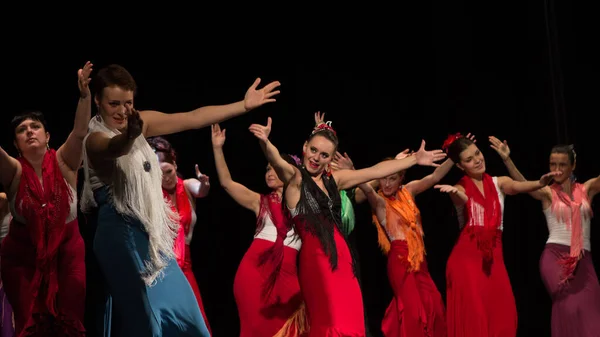 Saint Petersburg Russia Listopad 2014 Niezidentyfikowani Tancerze Szkół Flamenco Sankt — Zdjęcie stockowe