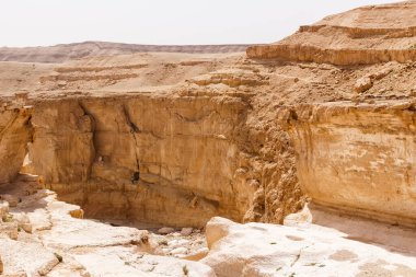 İsrail 'deki Yahudi Çölü' nün uçurumları