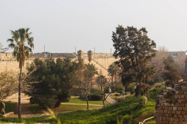 Akko Kalesi 'nin uzaktan görünüşü