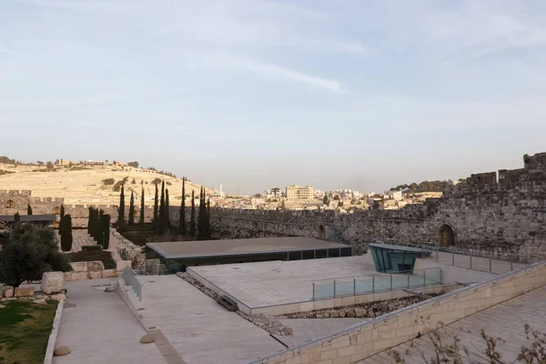 エルサレムの南壁で考古学公園 — ストック写真
