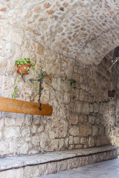 Arco Dentro Território Mosteiro Santa Cruz Jerusalém — Fotografia de Stock