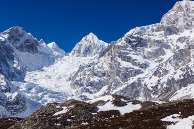 Thorong La Manaslu geçidinde dağ zirveleri, Himalayalar