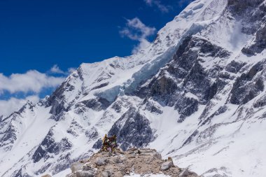 Thorong La Manaslu geçidinde dağ zirveleri, Himalayalar