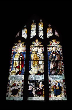 Kumlar üzerinde grange, cumbria, Birleşik Krallık - 16 Eylül 2021: 19. yüzyıl Charles Grey Rigge 'e ithaf edilen Cumbria' daki Ortaçağ Kartmel Manastırı