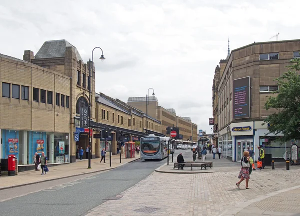 Halifax West Yorkshire Reino Unido Junio 2022 Personas Tráfico Calle — Foto de Stock