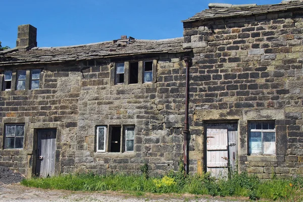 Derelict Abandoned Old Stone Rural Houses Broken Windows Shabby Wooden — Foto de Stock