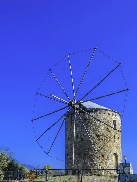 Tradiční Starý větrný mlýn v datca mugla — Stock fotografie