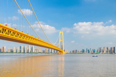 Yangsigang Yangtze Nehri Köprüsü manzarası Wuhan, Hubei, Çin