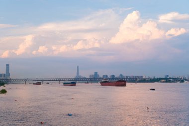 Hubei, Çin 'de Wuhan şehrinin gökyüzü manzarası