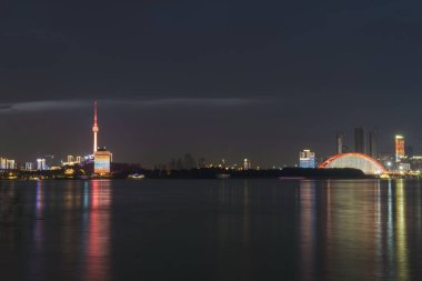 Hubei, Çin 'de Wuhan şehrinin gökyüzü manzarası