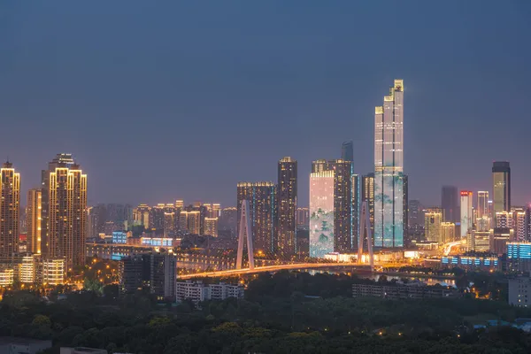 湖北省 中国の武漢市のスカイラインの風景 — ストック写真