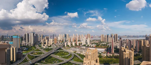 湖北省 中国の武漢市のスカイラインの風景 — ストック写真