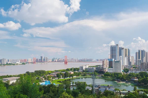 湖北省 中国の武漢市のスカイラインの風景 — ストック写真