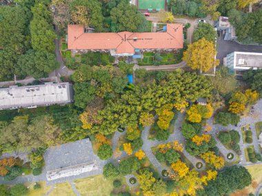 Wuchang, Wuhan, Hubei, Çin 'deki Shouyi Park' ın sonbahar manzarası.